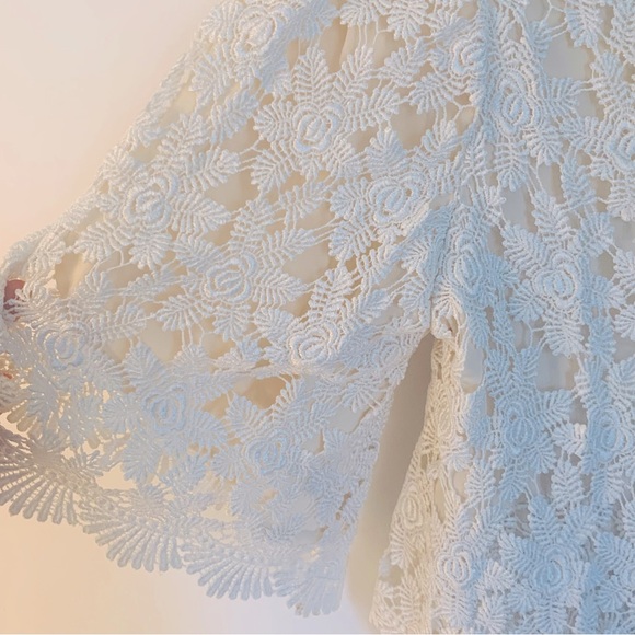 New Stone Cold Fox Sunflower Crochet Lace Blouse - Picture 6 of 14